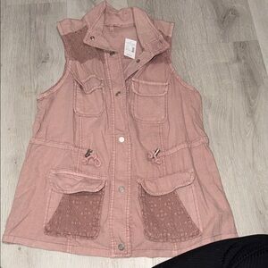 Women’s Maurice’s brand new Pink Sleeveless Utility Vest